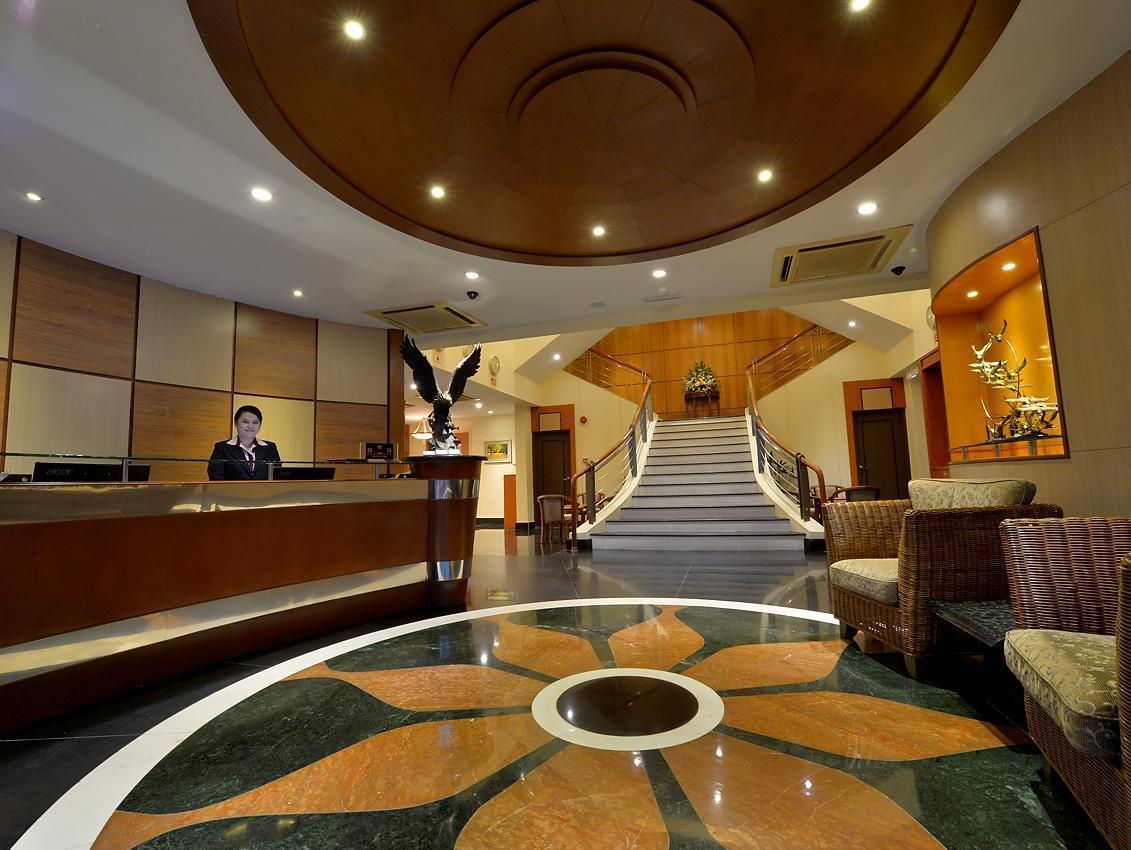 Asiana Hotel Kota Kinabalu Buitenkant foto
